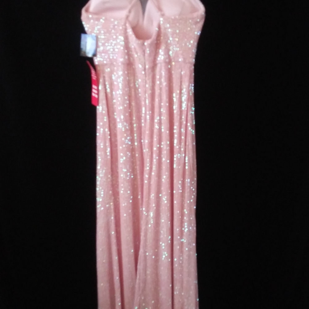 Dress - Picture 3 of 4